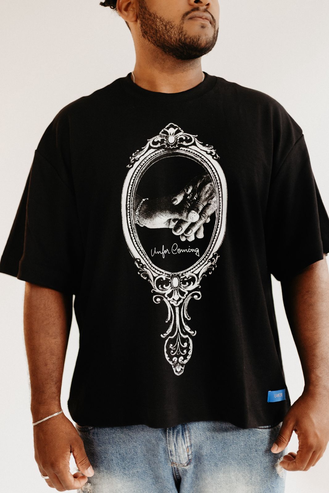 Camiseta Boxy "Ritual" Preta